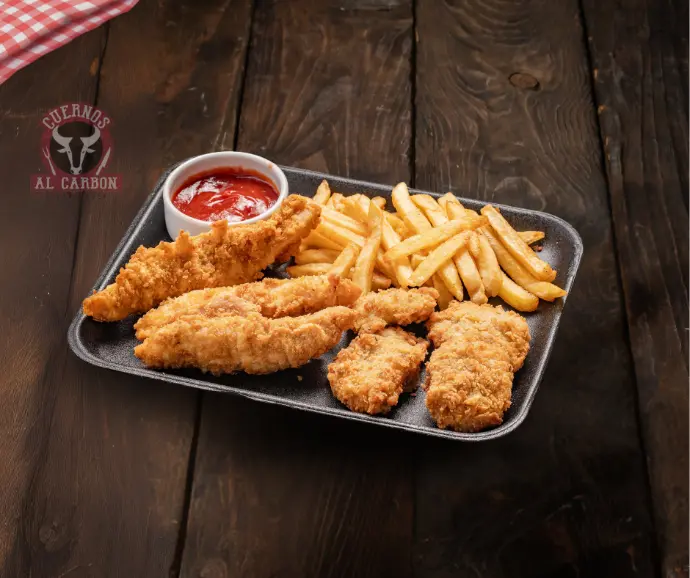 Menu kids Deditos de pollo Menu kids, Pollo broster con moros y papas Piqueo para compartir en Cuernos al carbon, Guayaquil